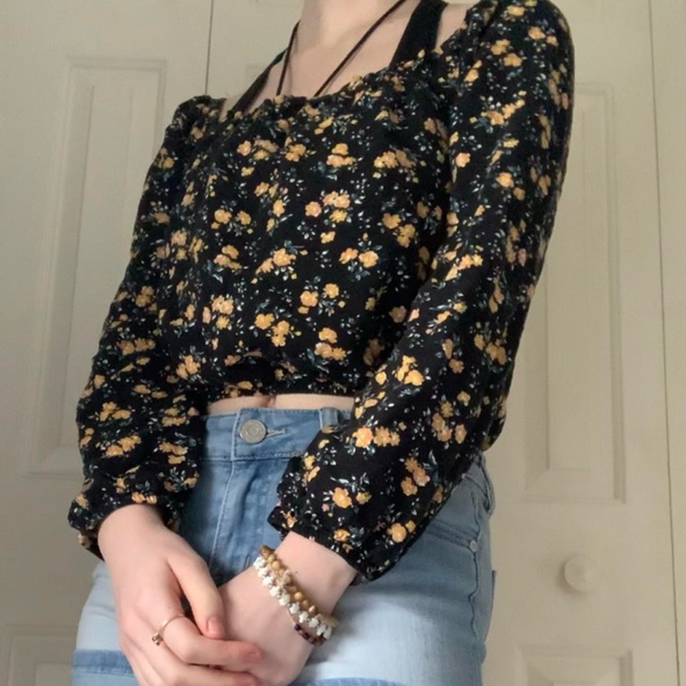 Aeropostale Black and Yellow Floral Off the Shoulder Crop top Blouse